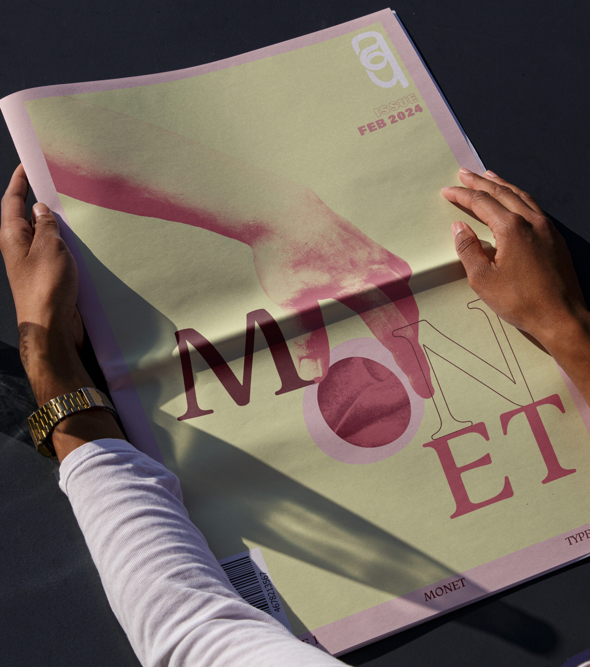 Newspaper-NP-F04-Mockupmonet crop